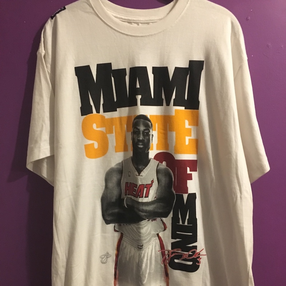 UNK. NBA D. Wade T-Shirt.
